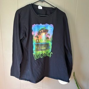 Dutch Bros
Long sleeve
Used